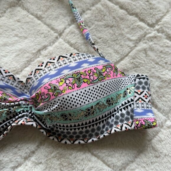 Victoria's Secret | Foil Aztec Southwest Flirt Bandeau Bikini Top | Size 36B - Picture 4 of 11